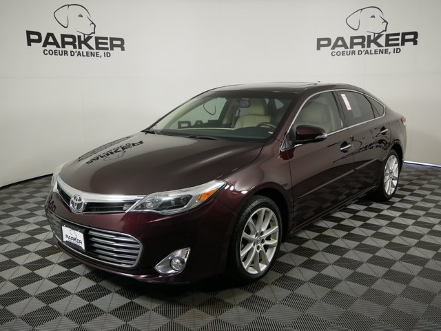 Used 2015 Sizzling Crimson Mica Toyota Limited image 1