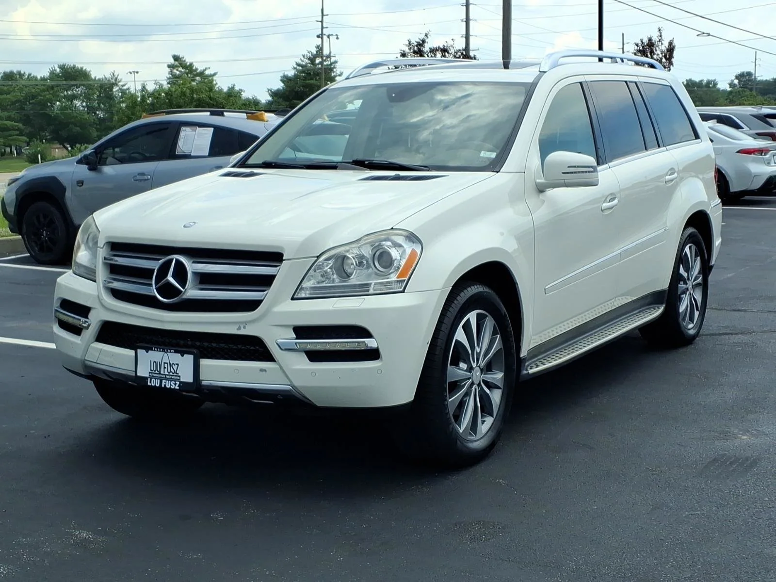 Used 2012 Arctic White Mercedes-Benz GL 450 image 2