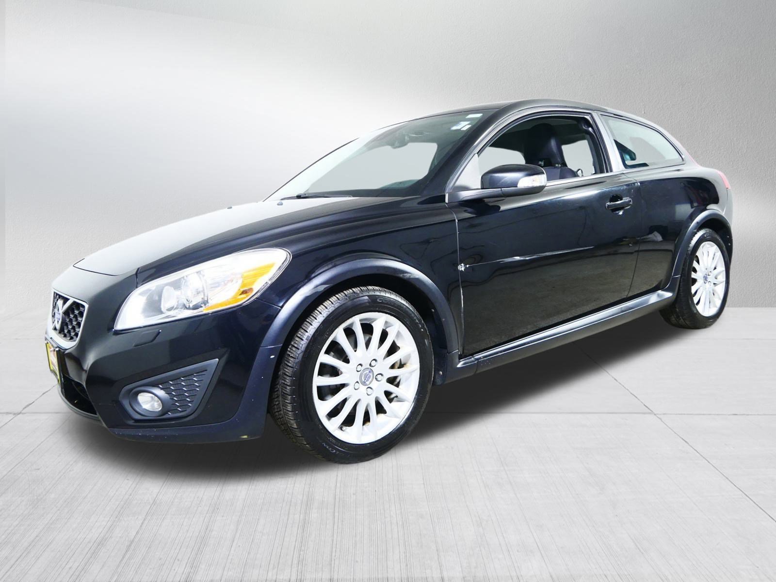 Used 2012 Volvo C30 T5 with VIN YV1672MKXC2286889 for sale in Golden Valley, MN