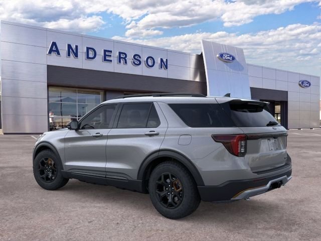 New 2026 Carbonized Gray Metallic Ford Tremor image 4