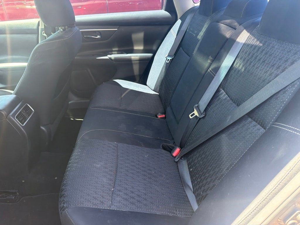 Used 2016 Java Metallic Nissan 2.5 SV image 3