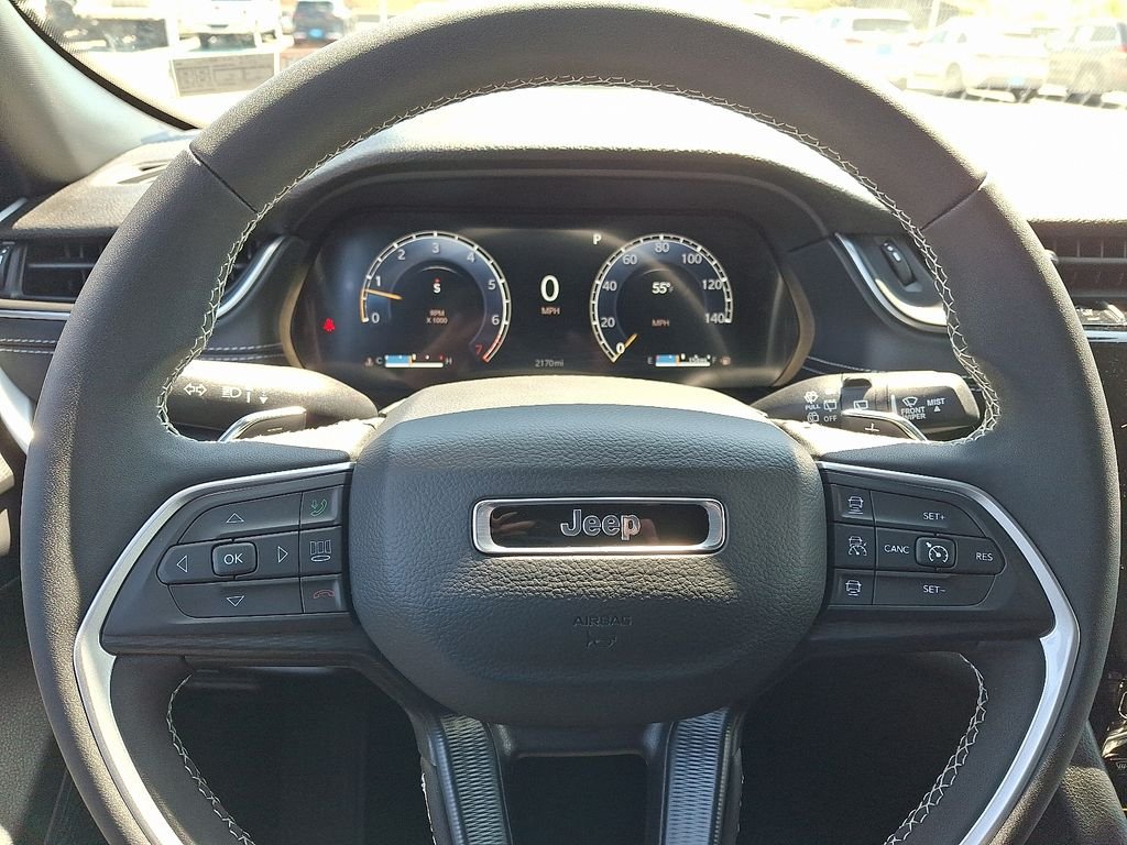 Used 2025 Black Jeep Laredo image 20