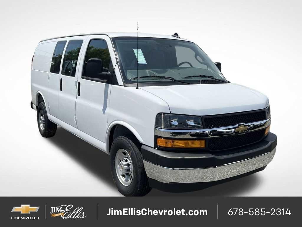 2025 Chevrolet Express Cargo