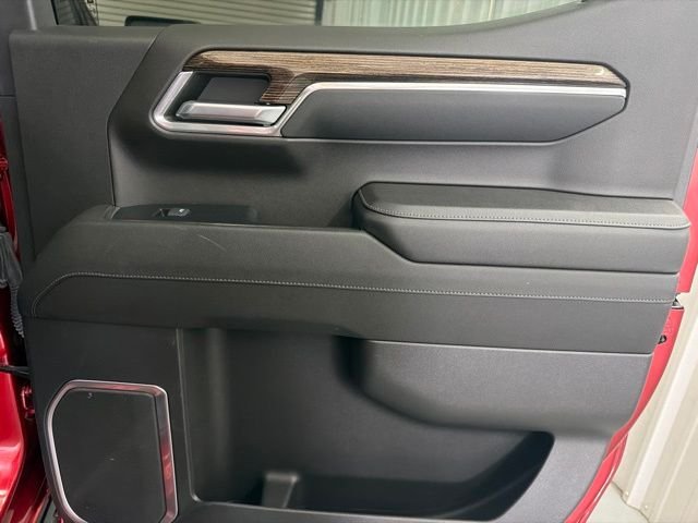 Used 2023 Volcanic Red Tintcoat GMC Elevation image 18