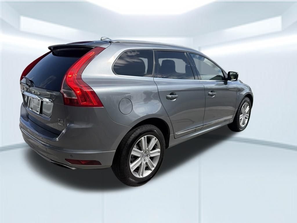 Used 2017 Gray Volvo T5 Inscription image 6