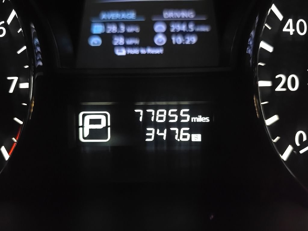 Used 2015 Silver Nissan 2.5 SV image 23