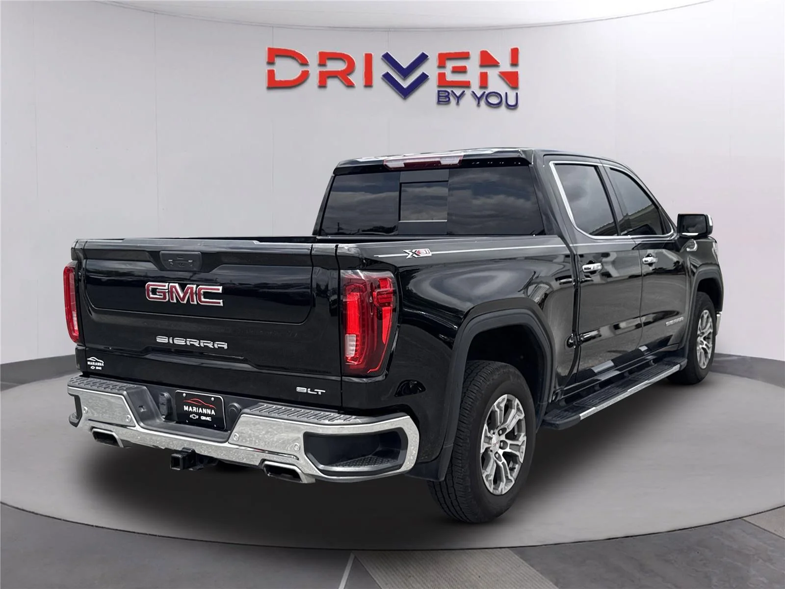 Used 2021 ONYX BLACK GMC SLT image 4