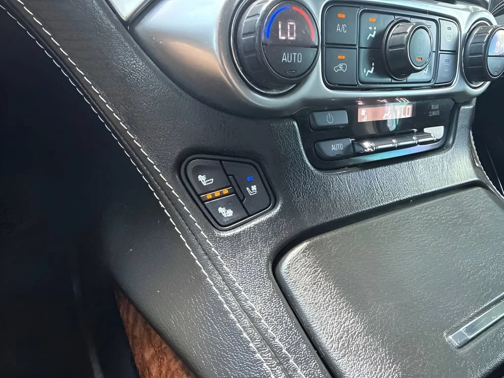 Used 2018 PEPPERDUST METALLIC Chevrolet Premier image 26