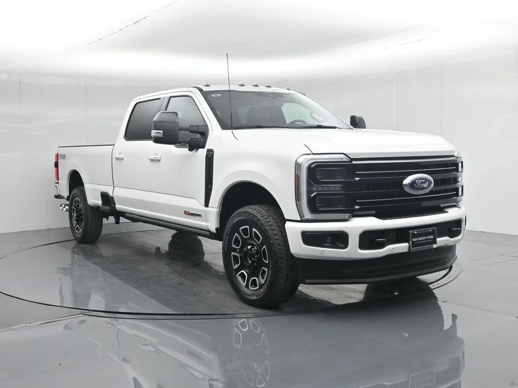 New 2026 Star White Metallic Tri-Coat Ford Platinum image 59