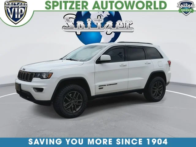 Used 2016 White Jeep Laredo image 5