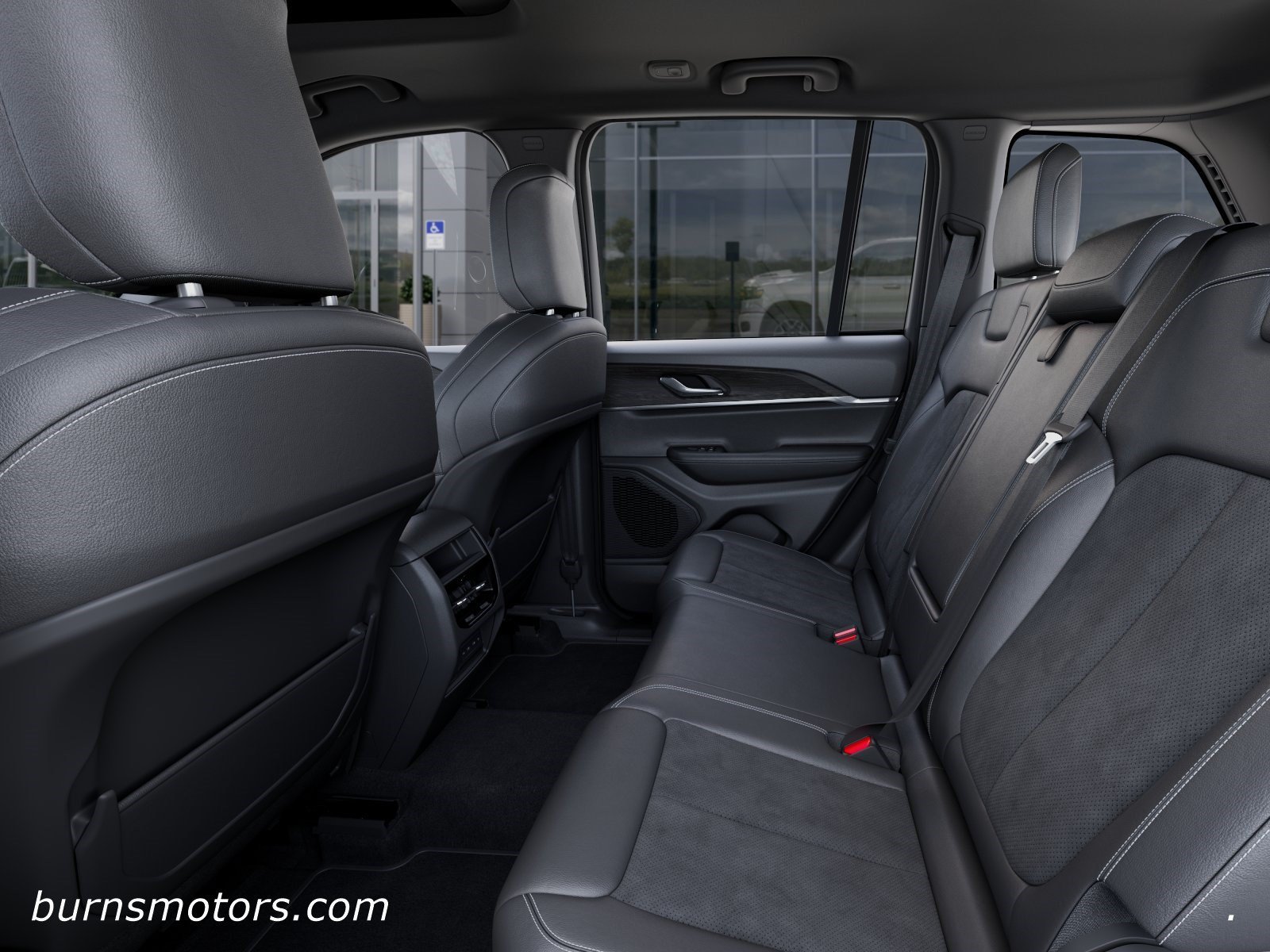 New 2026 Bright White Clear-Coat Exterior Paint Jeep Laredo Altitude image 23