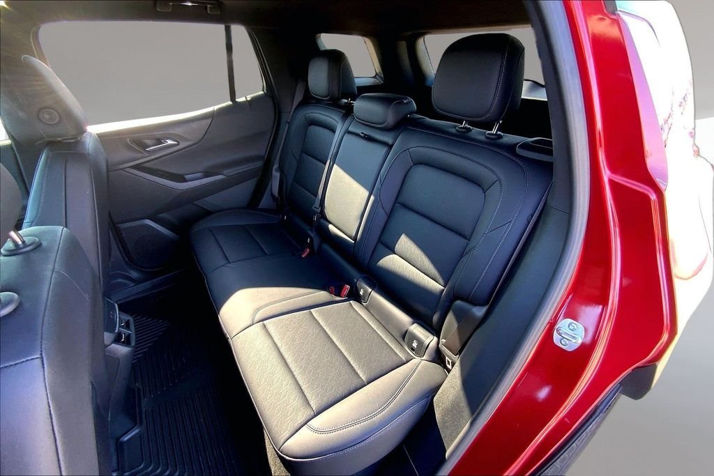 Used 2025 Radiant Red Tintcoat Chevrolet LT image 25