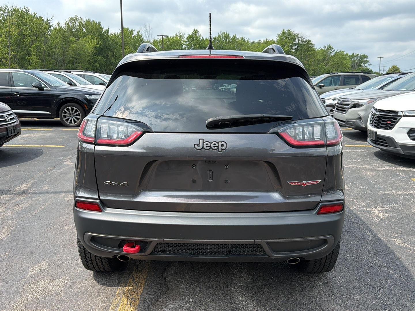 Used 2022 Granite Crystal Metallic Clearcoat Jeep Trailhawk image 8