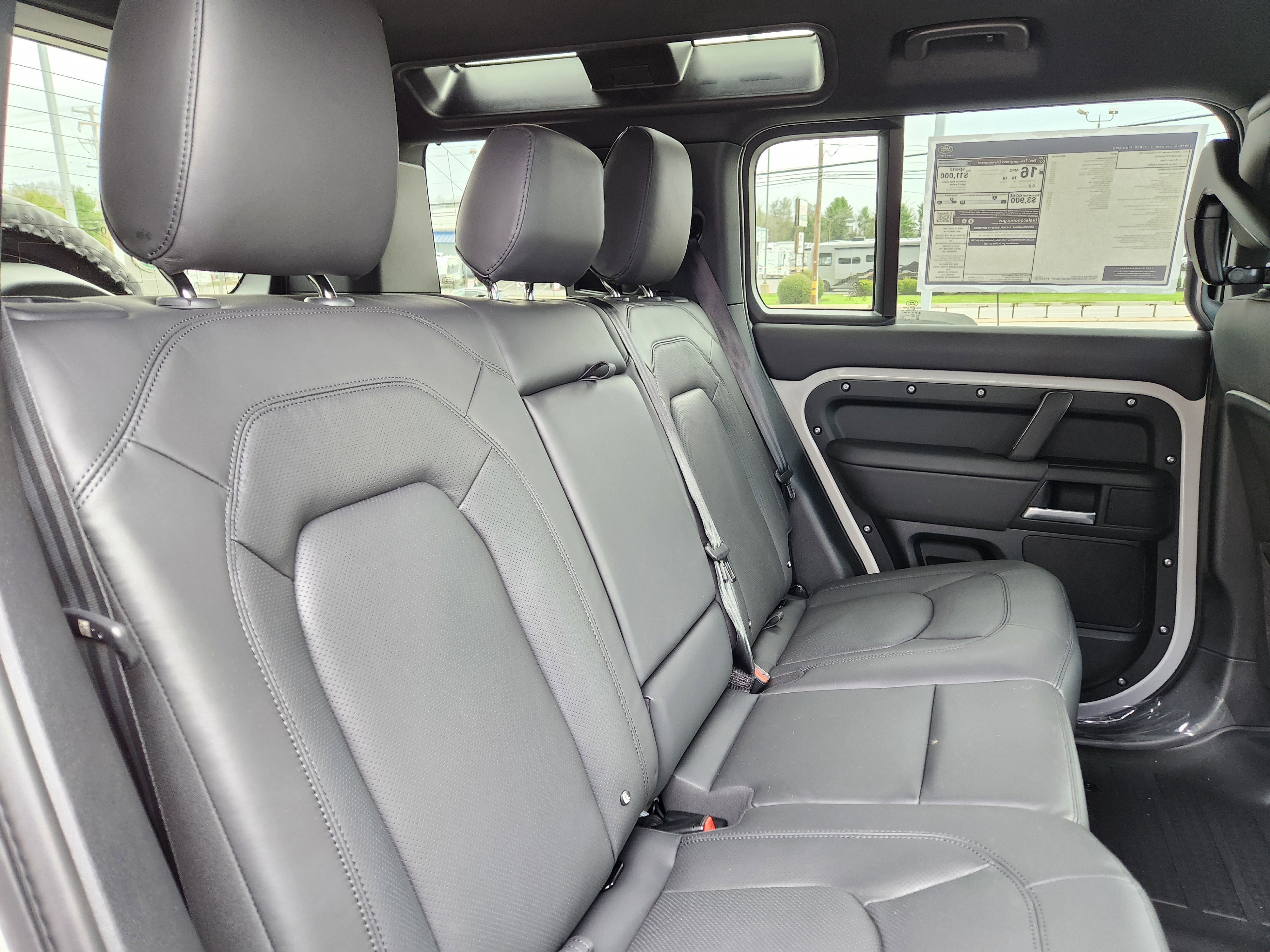 2026 Land Rover Defender X-Dynamic SE - Photo 11