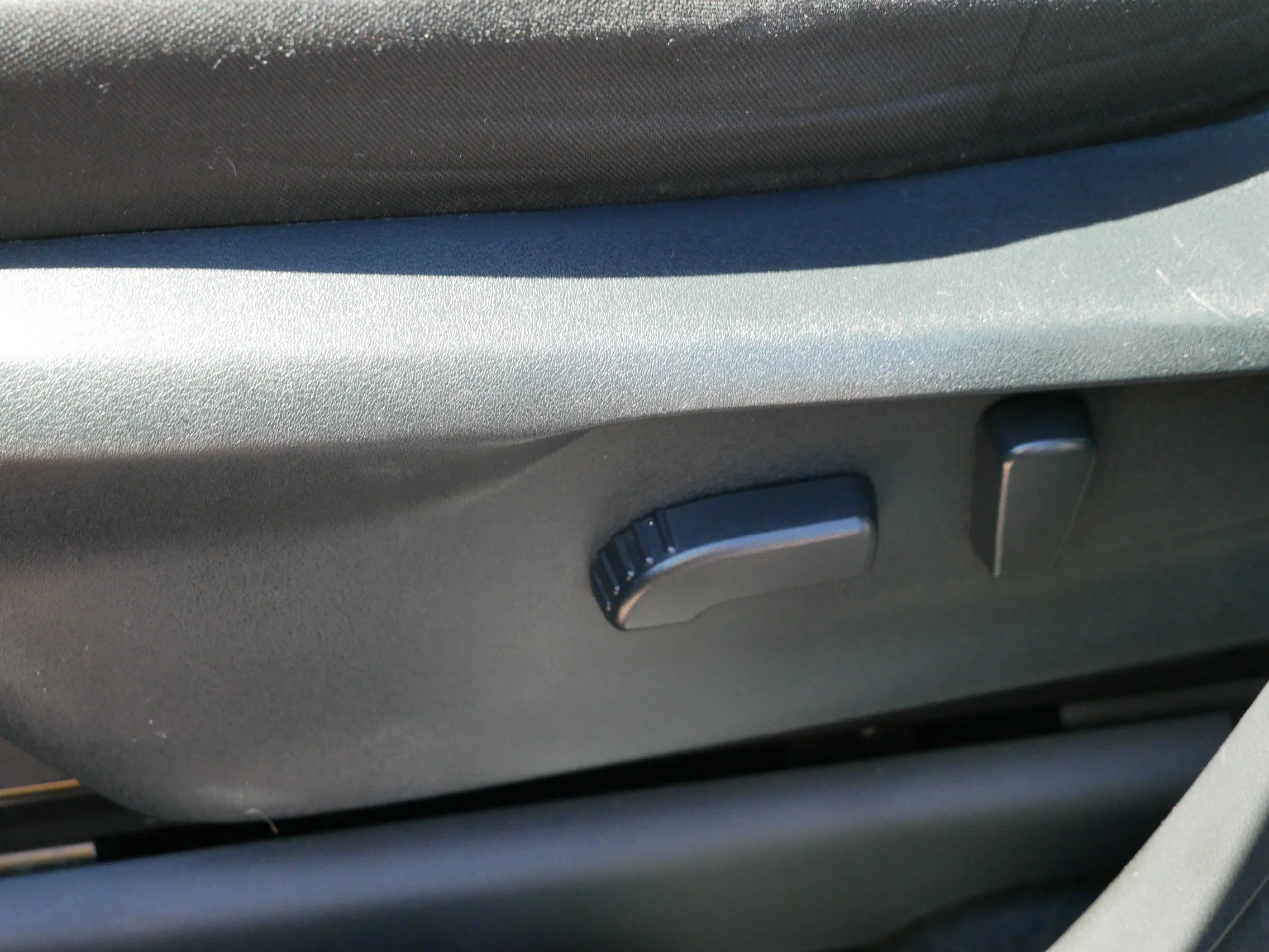 Used 2020 Magnetite Gray Metallic Subaru Premium image 21