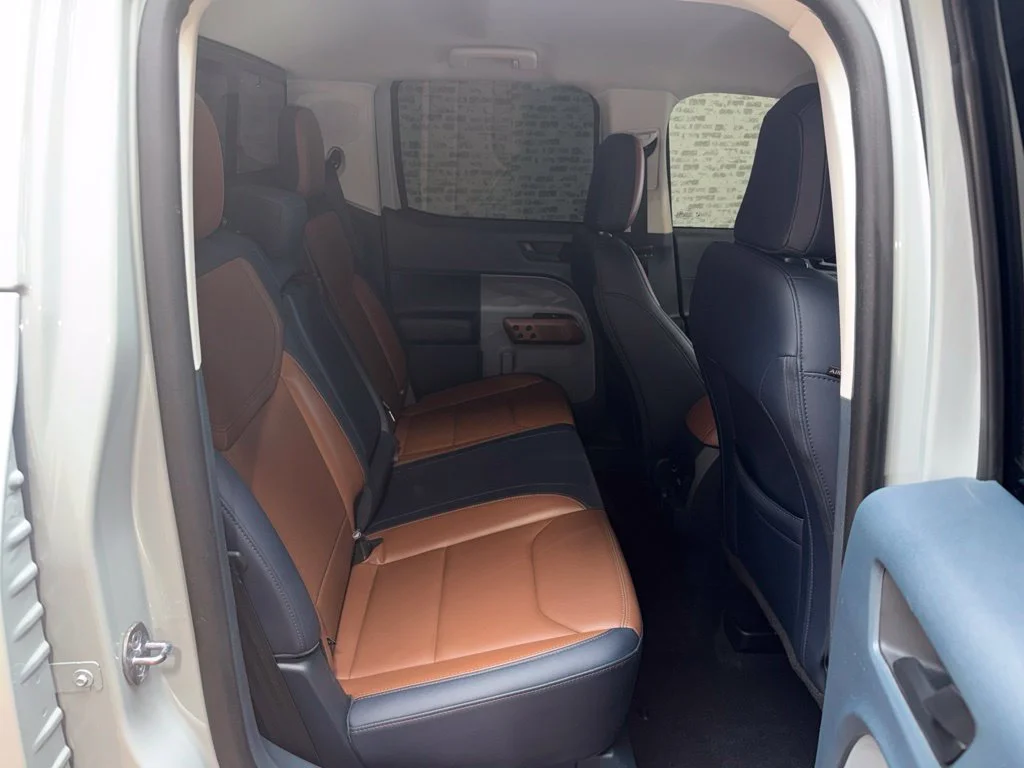 Used 2023 Cactus Ford Lariat image 11