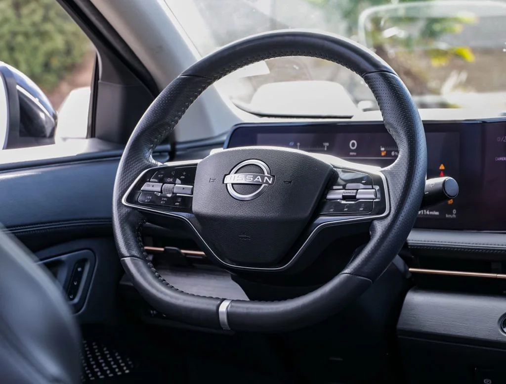 Used 2023 Blue Nissan ENGAGE image 22