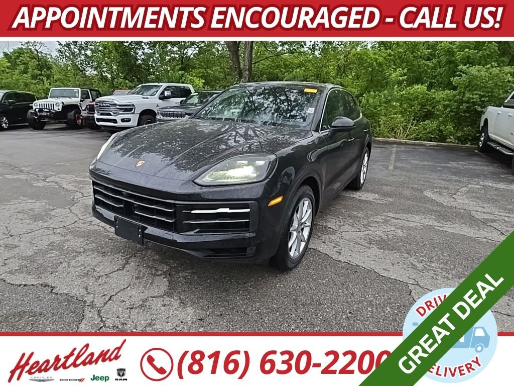 2024 Porsche Cayenne -'s photo