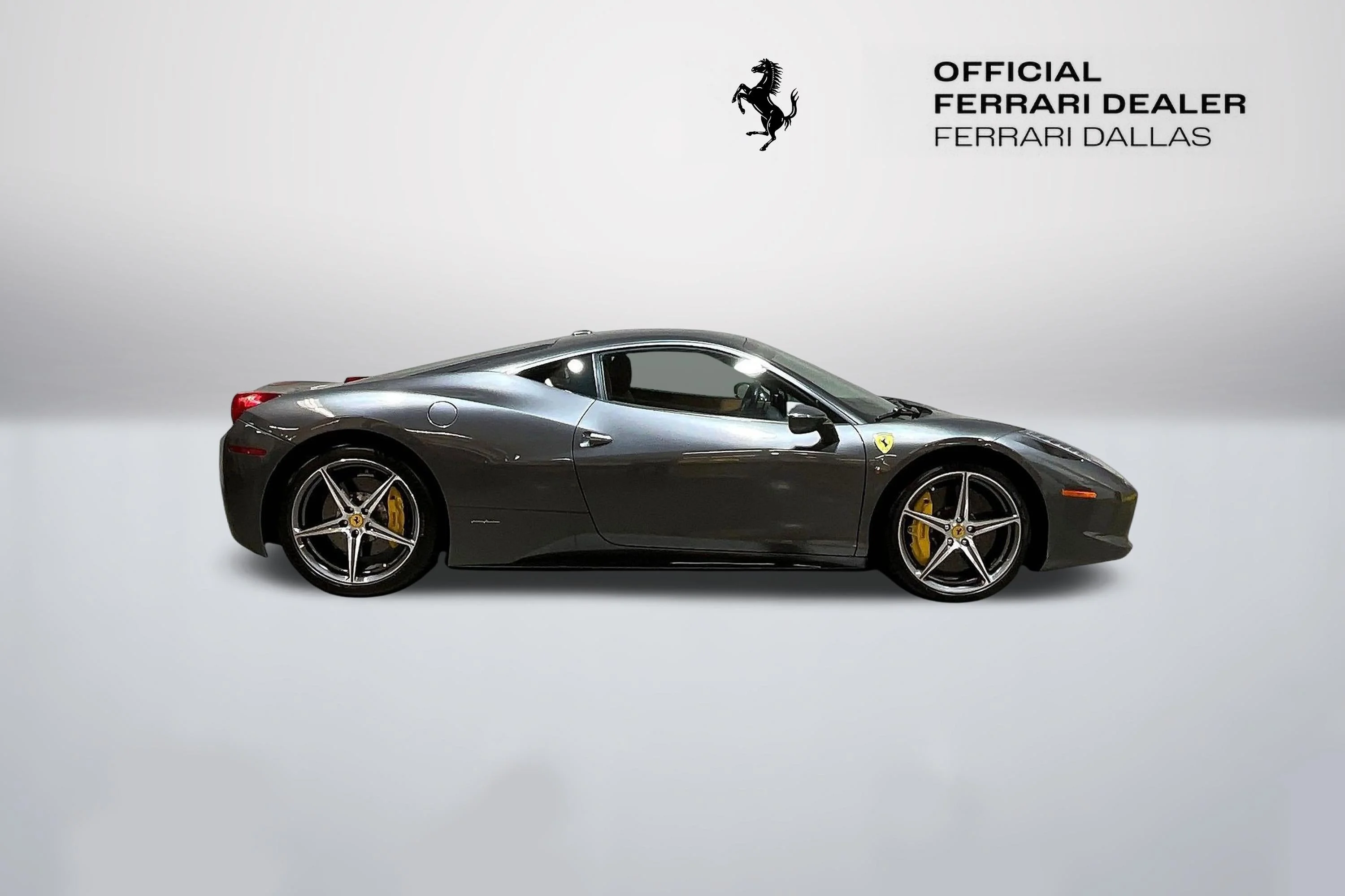 Used 2014 Grigio Silverstone Ferrari  image 4
