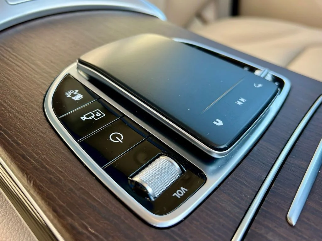 Certified Used 2022  Mercedes-Benz GLC 300 image 28