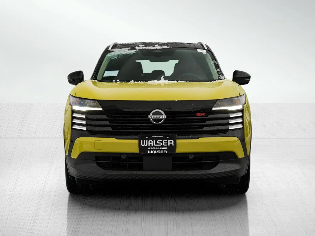 New 2026 Yuzu Yellow Metallic / Super Black Two-tone Nissan SR image 2