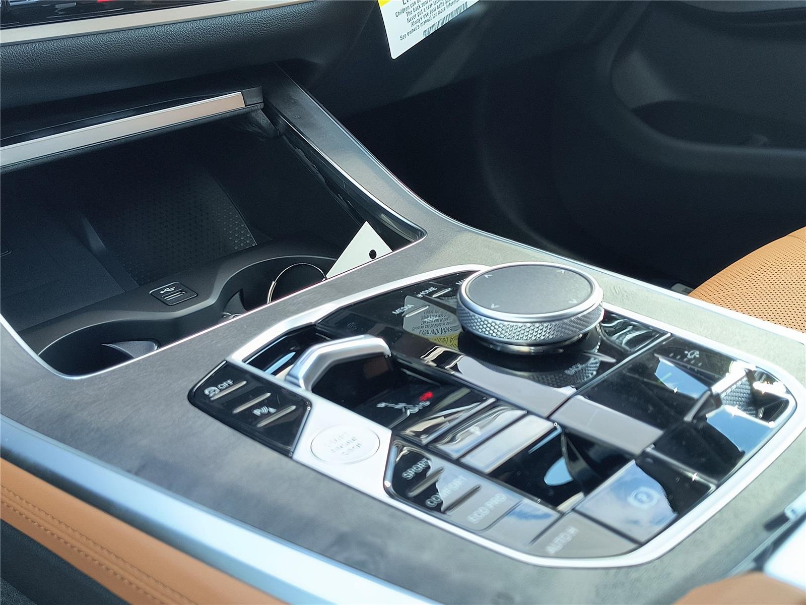 Used 2026 Skyscraper Grey Metallic BMW sDrive40i image 10