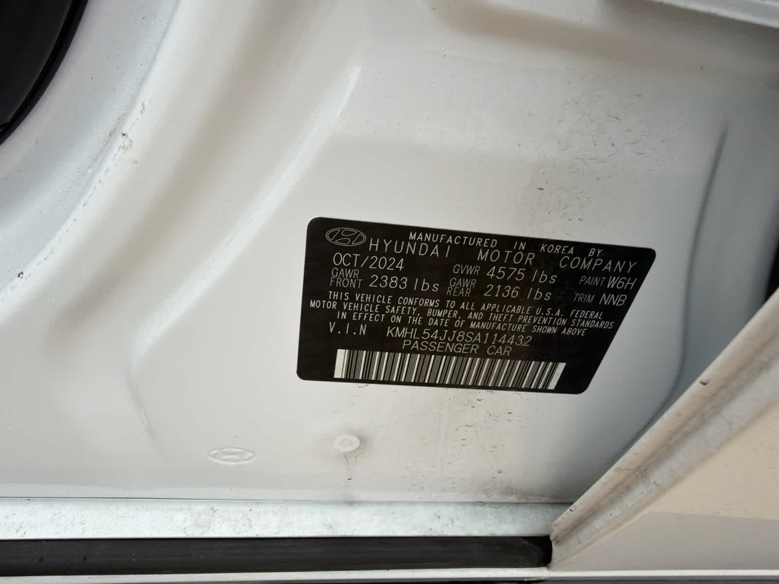 Used 2025 Serenity White Hyundai Limited image 25