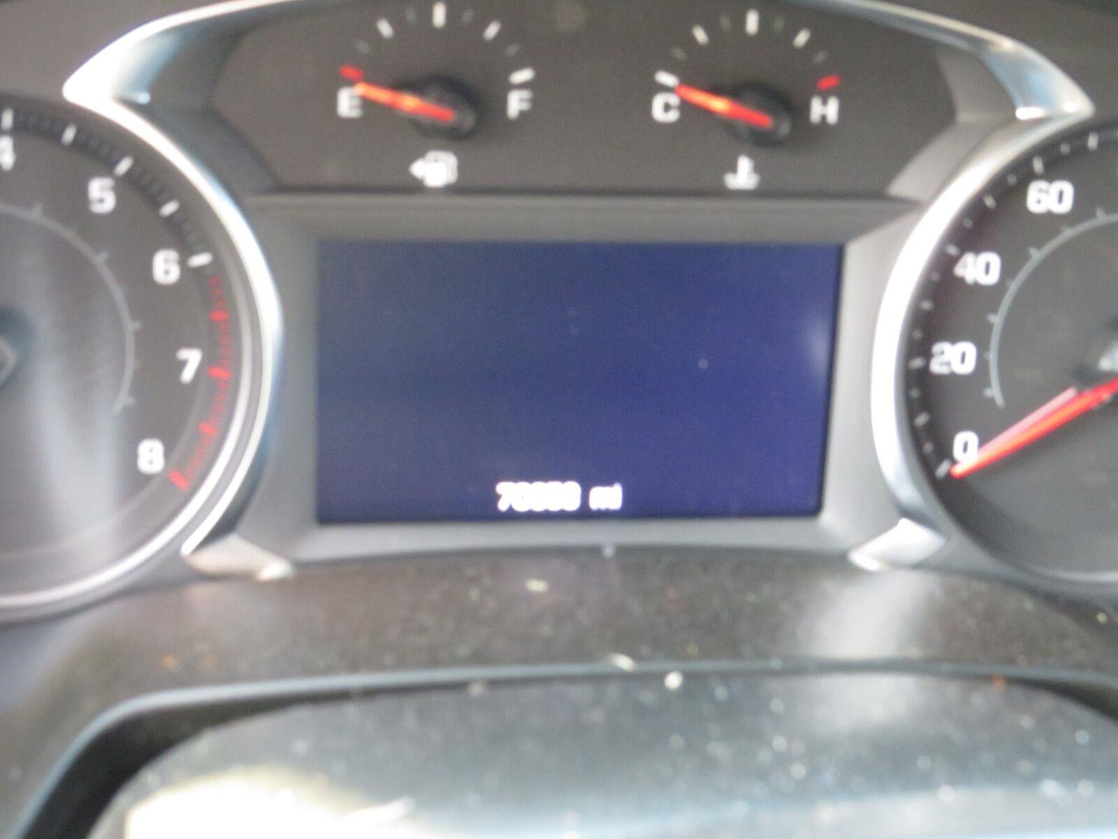 Used 2022 BLACK Chevrolet LT image 13