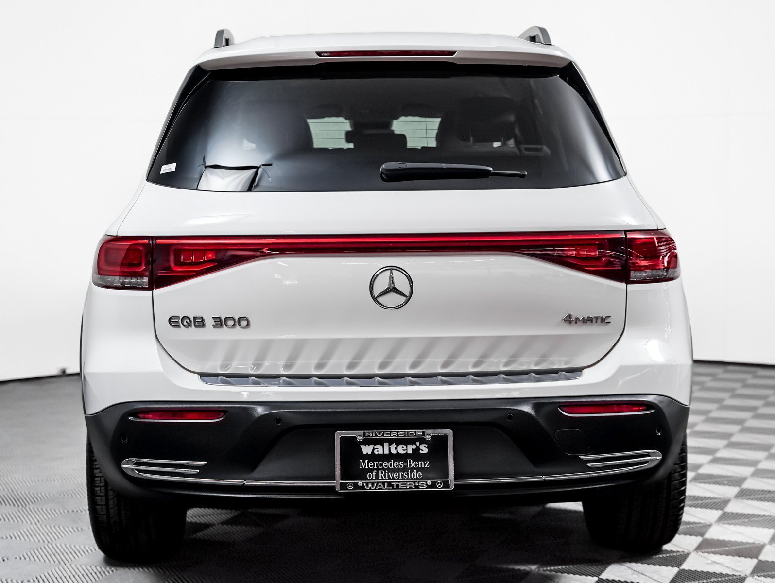 Certified Used 2023 Polar White Mercedes-Benz EQB 300 4MATIC® SUV image 5