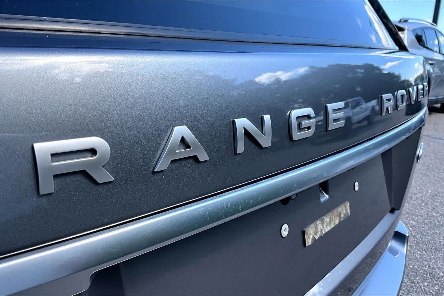 Used 2020 Eiger Grey Metallic Land Rover HSE image 30