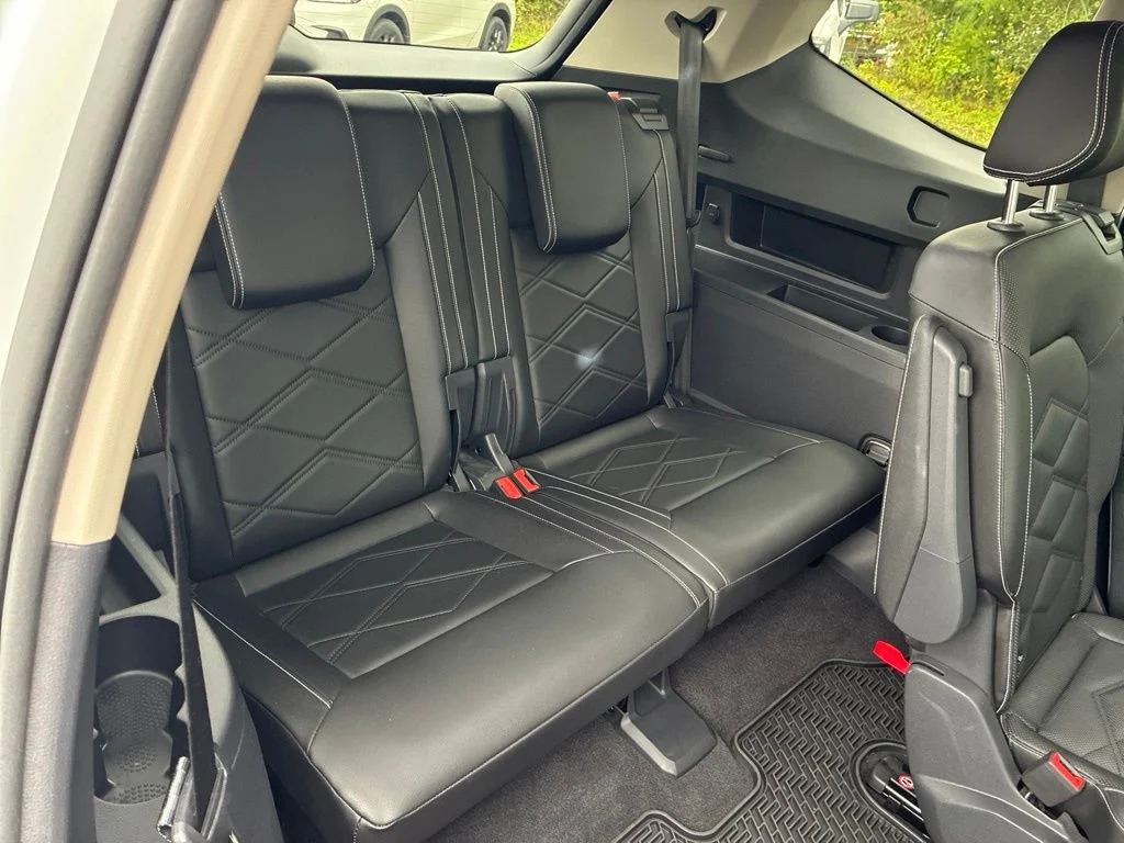 Used 2024  Volkswagen 2.0T SE w/Technology image 59