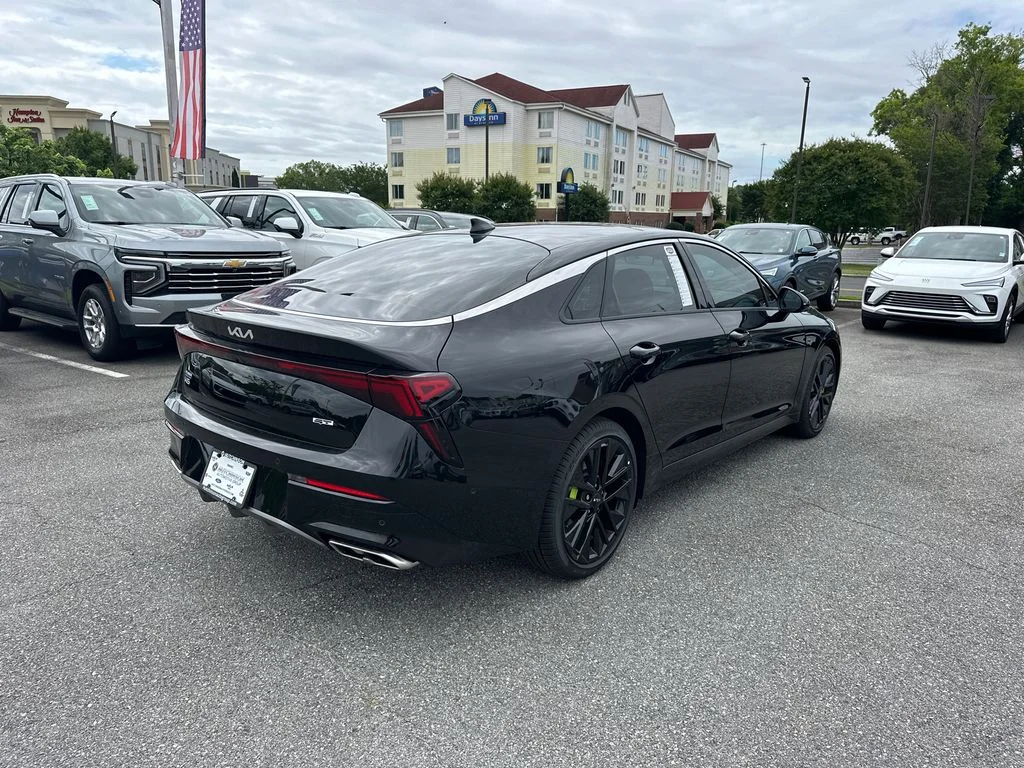 New 2026 Black Kia GT image 7