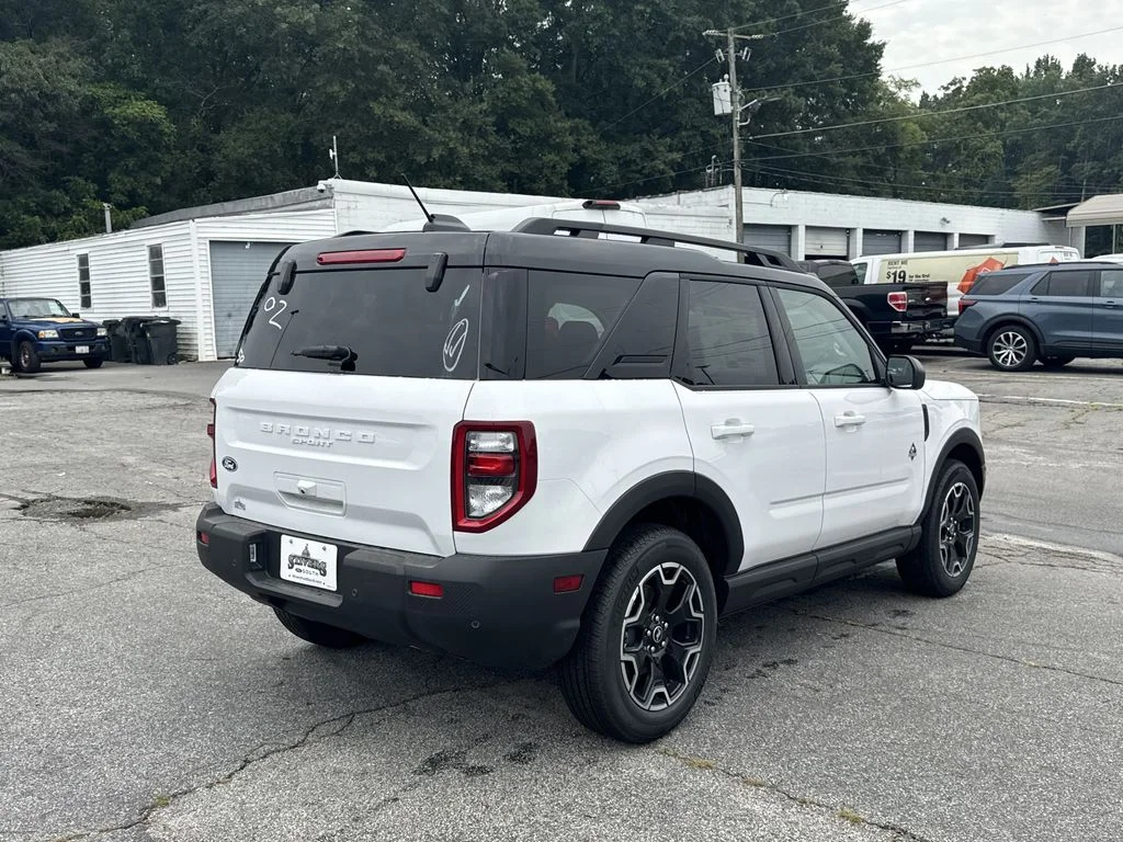 New 2026 Oxford White Ford Outer Banks image 7