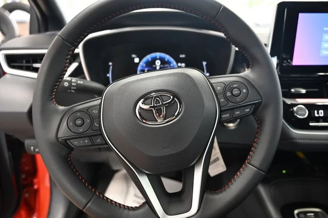 2026 Toyota Corolla Hatchback FX - Photo 8