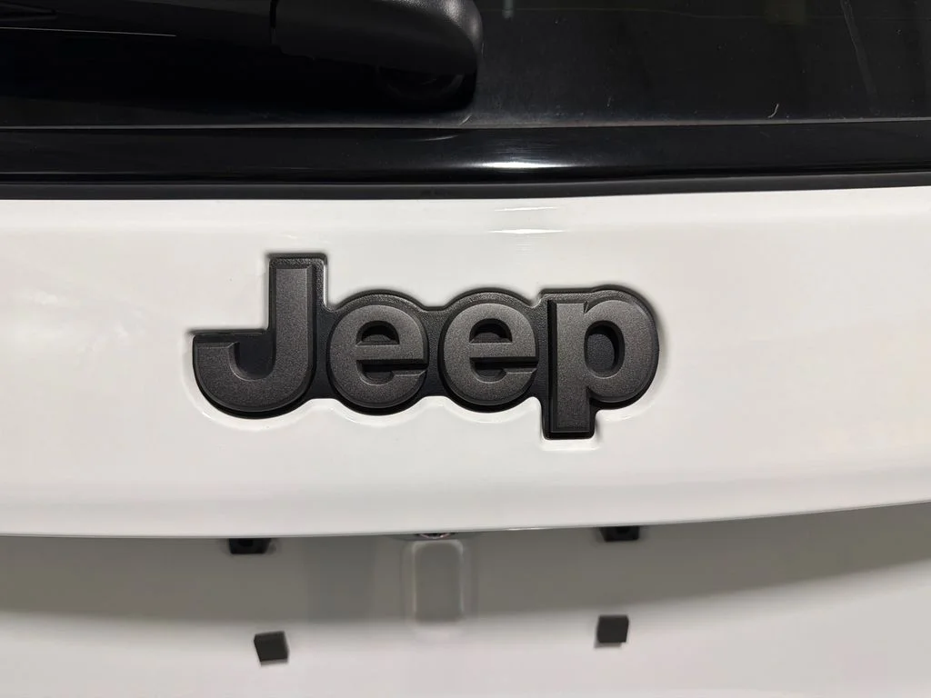 Used 2026 Bright White Clearcoat Jeep Limited Altitude image 8