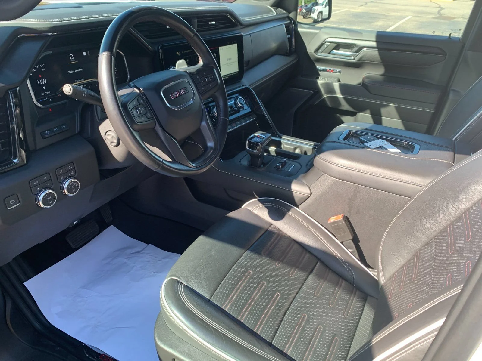 Used 2022 Summit White GMC AT4X image 10