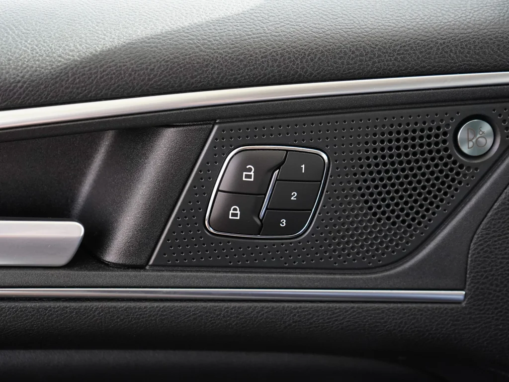 Used 2021 Carbonized Gray Metallic Ford Titanium image 17