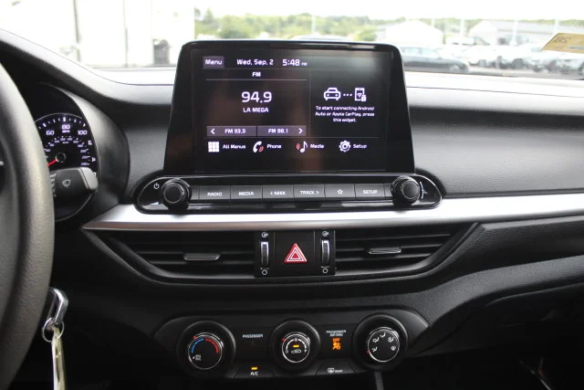 Used 2024 Gray Kia LXS image 4