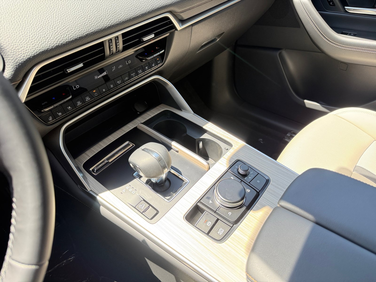 New 2026 Platinum Quartz Mazda Preferred image 13
