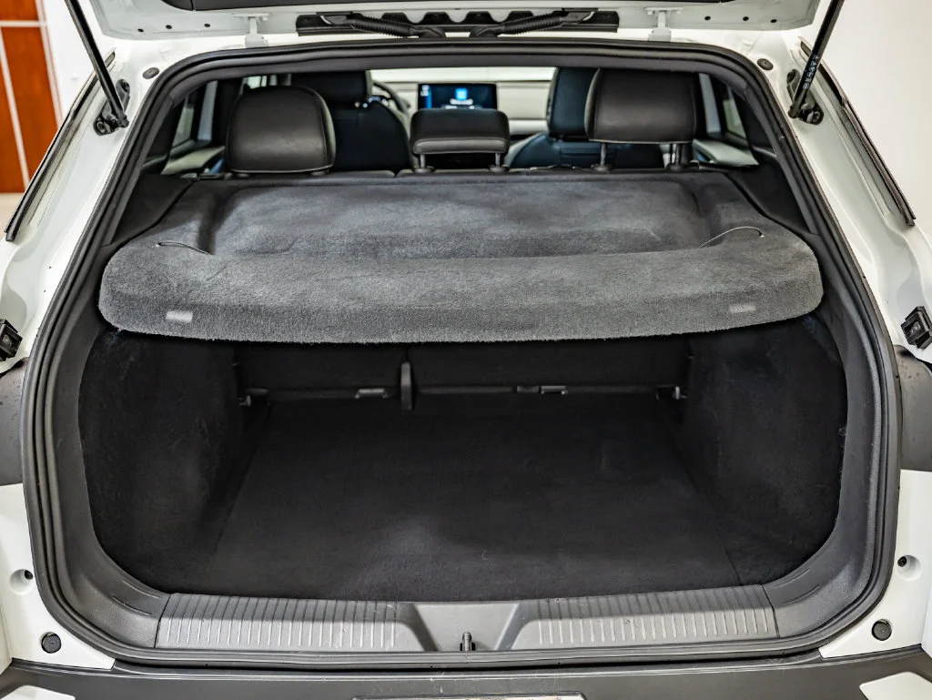 Used 2023 Pure White Volkswagen Standard image 18