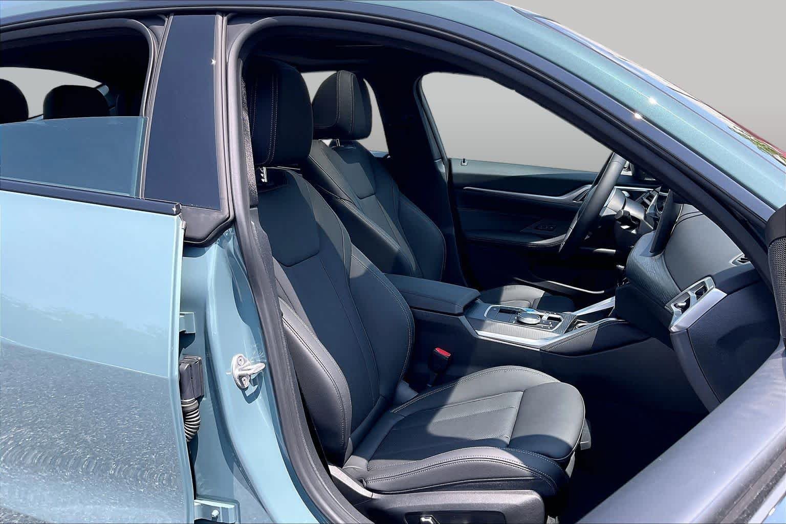 Used 2025 Cape York Green Metallic BMW M50 image 8