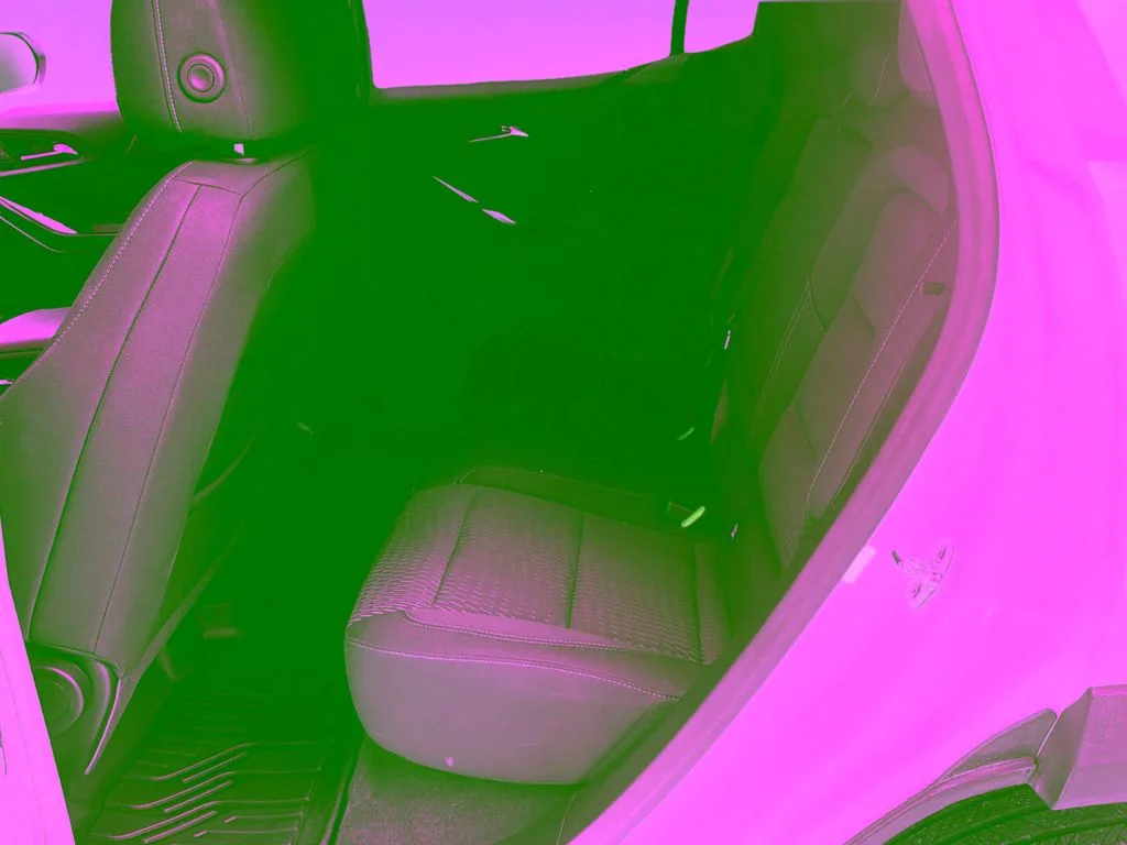 Used 2025 White Chevrolet LT image 22