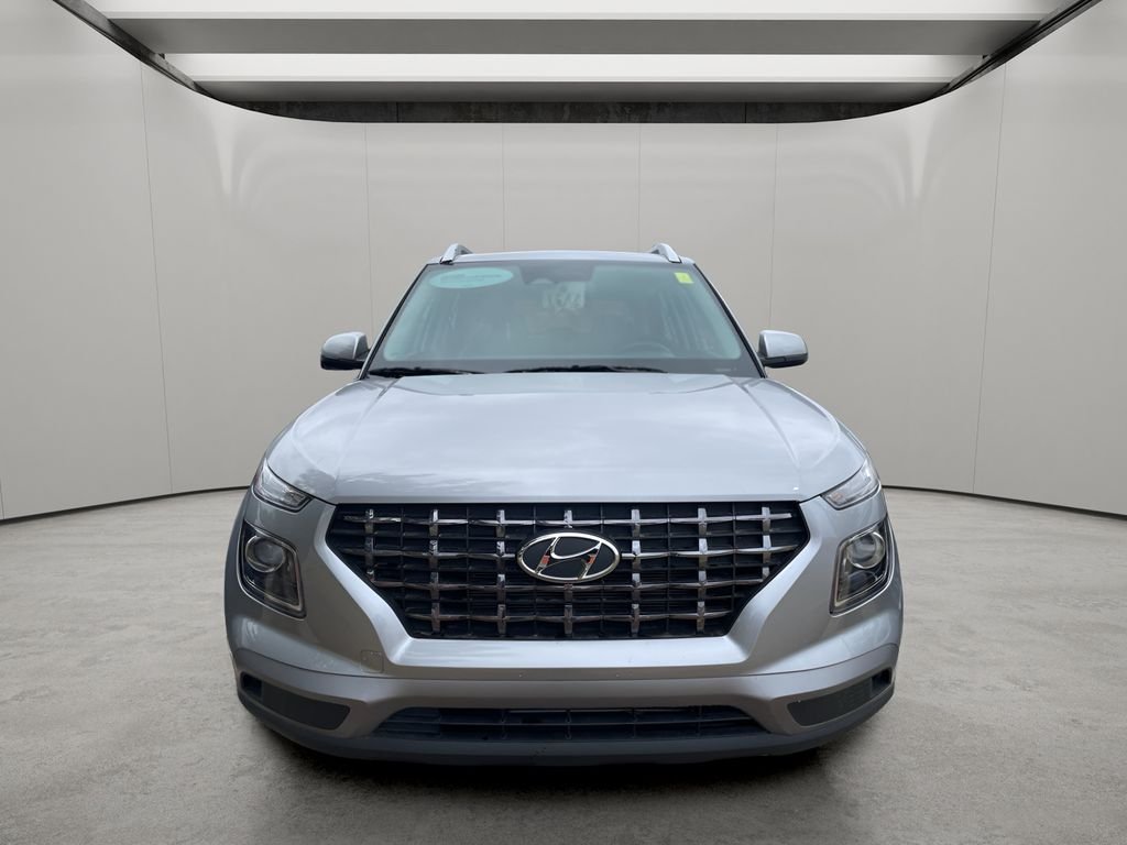 2025 Hyundai Venue SEL IVT's photo