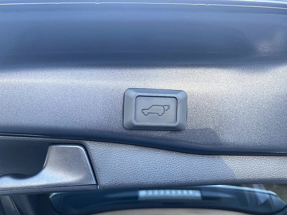 Used 2023 Magnetic Gray Metallic Toyota XLE Premium image 29