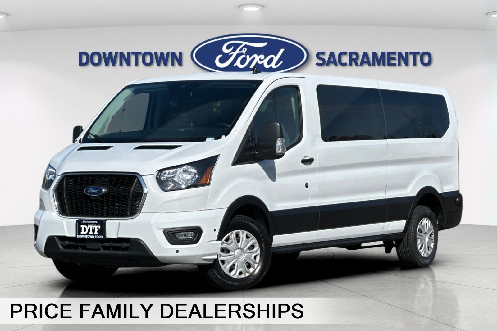 2024 Ford Transit 350 XLT Low Roof Sliding Pass. 148's photo
