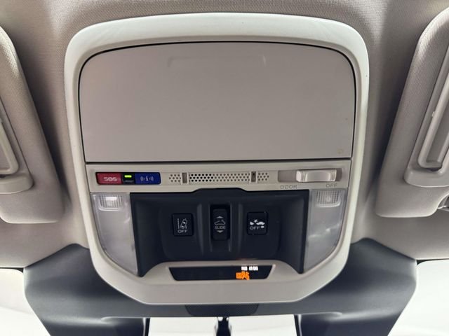 Used 2023 Ice Silver Metallic Subaru Premium image 25