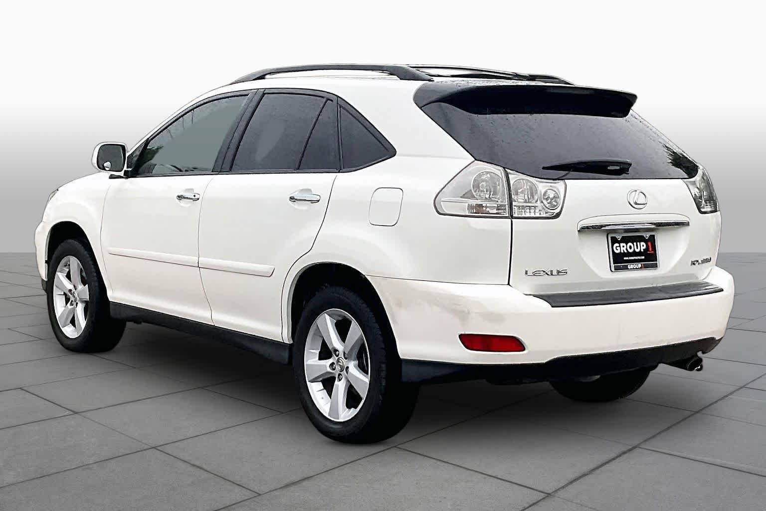 Used 2008 Crystal White Lexus  image 11