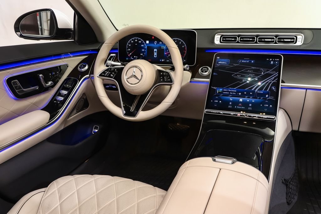 Certified Used 2023  Mercedes-Benz S 580 image 13