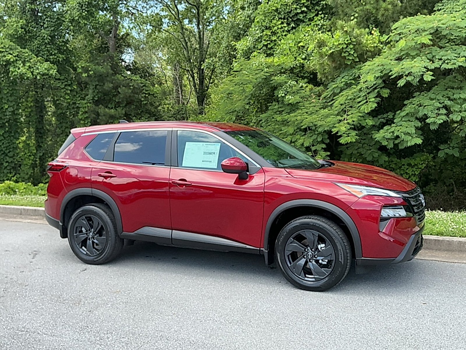 2026 Nissan Rogue SV FWD's photo