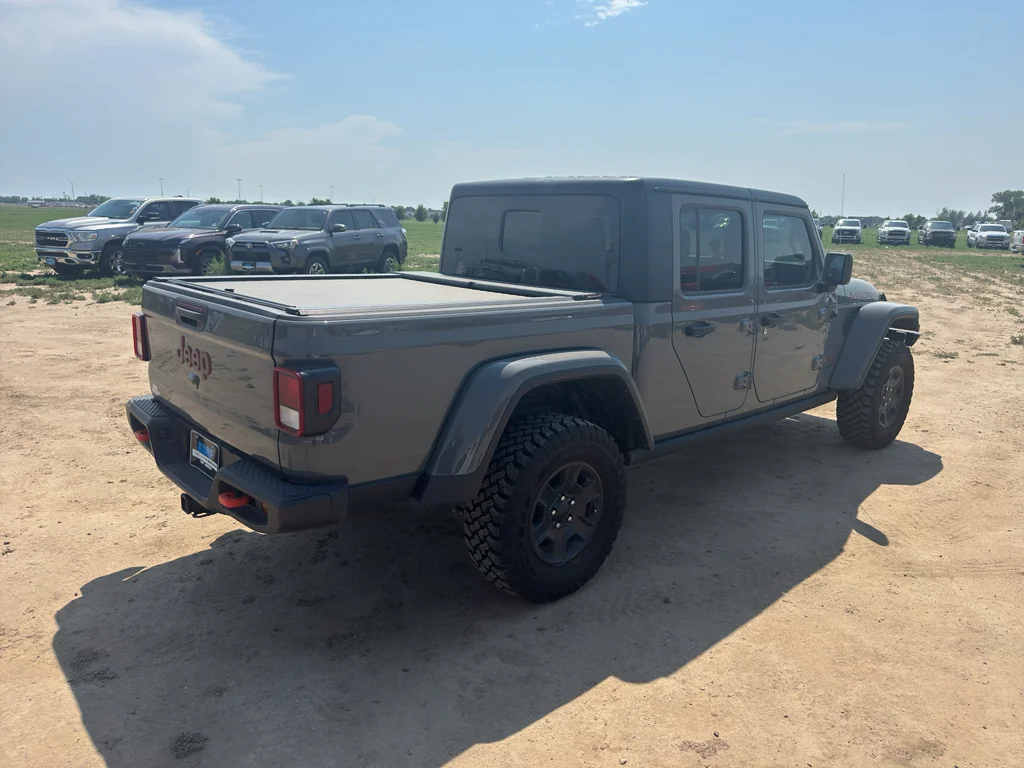 Used 2022 Sting-Gray Clearcoat Jeep Mojave image 5